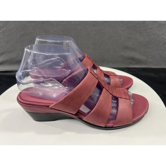 Clarks Strappy Slip On Sandals Women Size 7 Rose Mauve Leather Low Heel Comfort - Picture 5 of 15